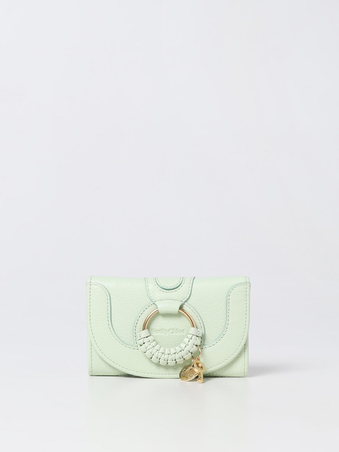 SEE BY CHLOÉ BORSA A MANO: Portafoglio Hana See by Chloé in pelle con anello e charm, Verde - Img 1