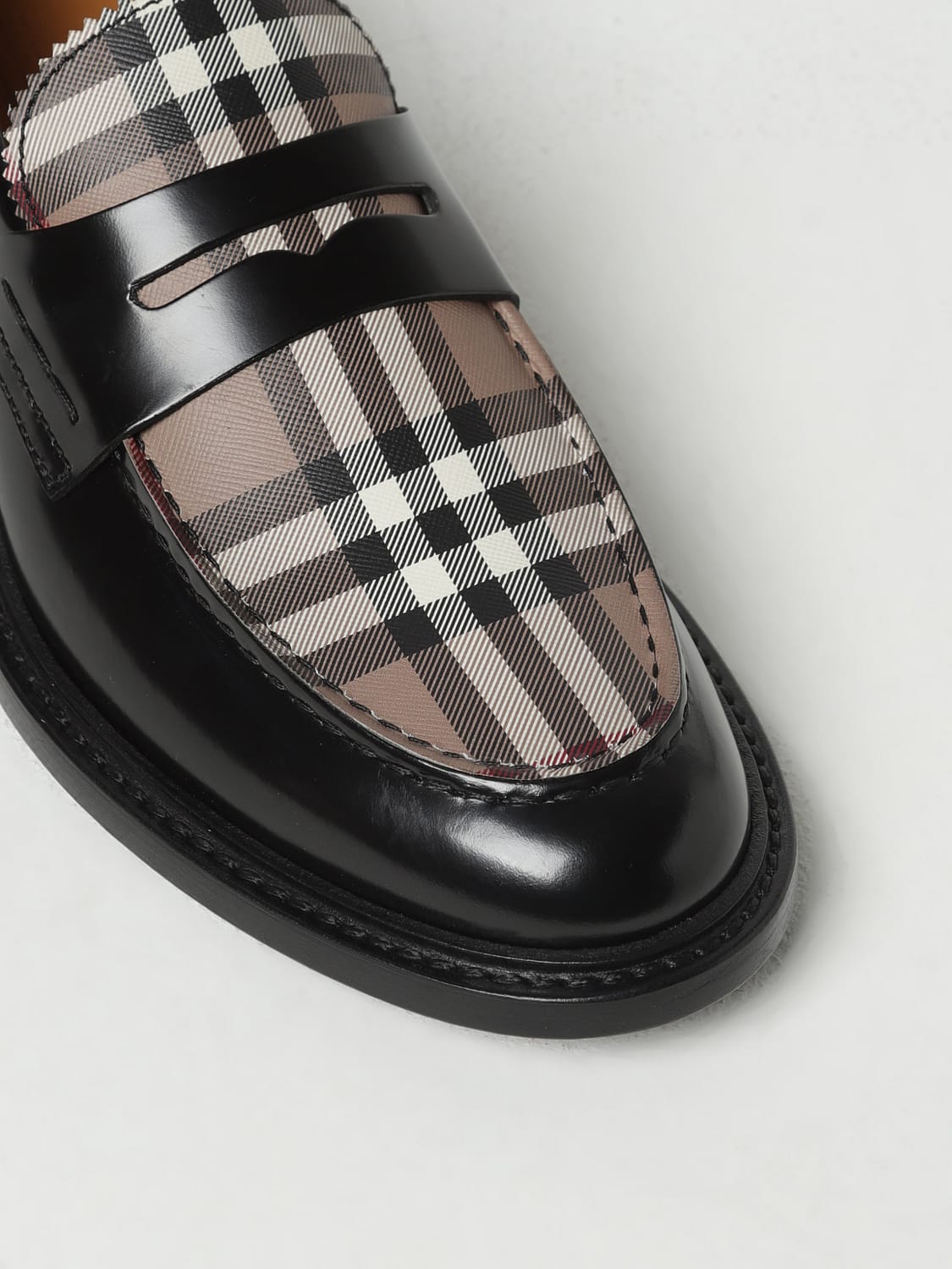 Burberry Penny loafers in brushed leather with Vintage Check  display picture 3