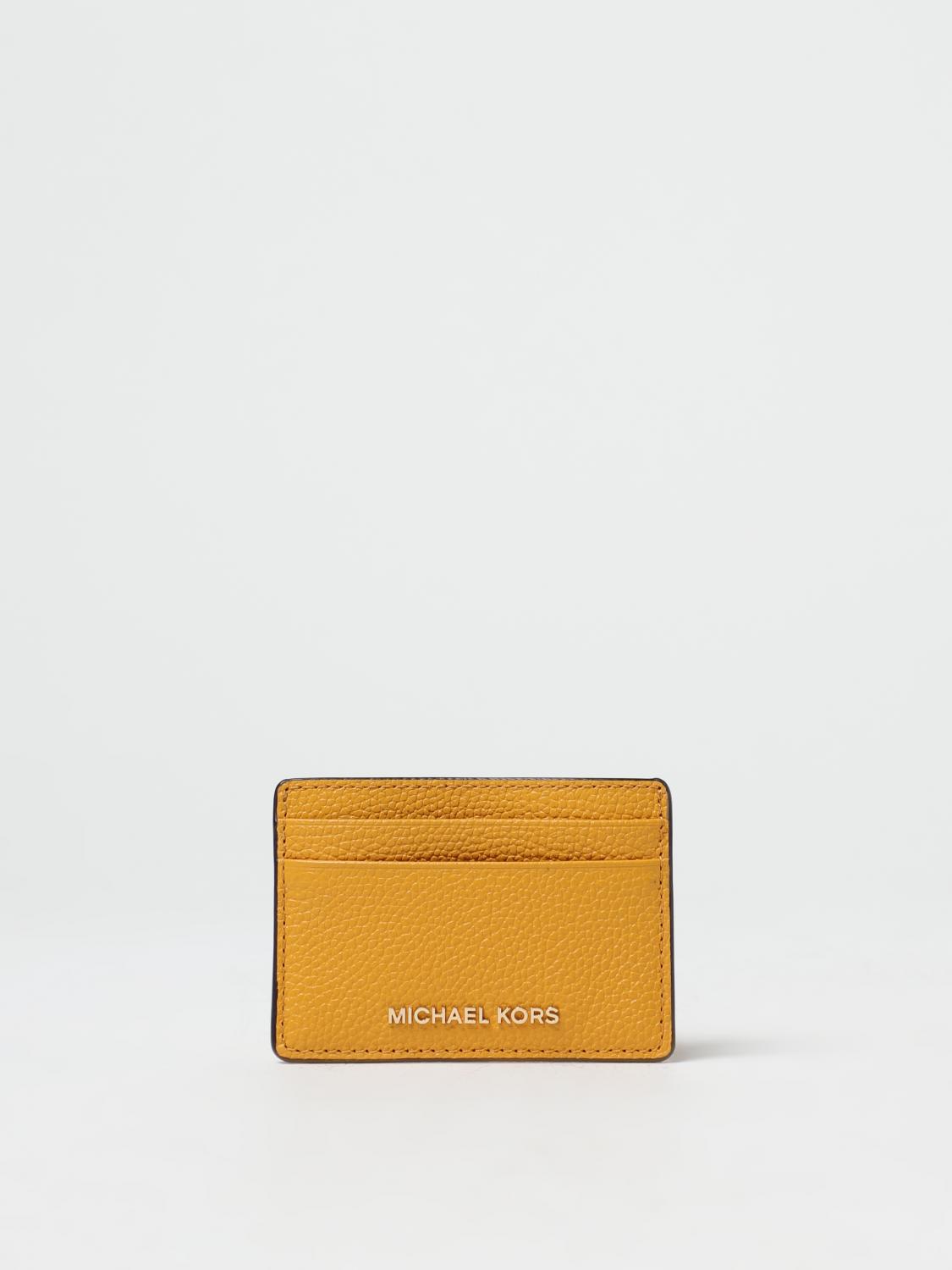MICHAEL KORS PORTAFOGLIO: Portacarte di credito Michael Kors in pelle a grana, Ocra - Img 1