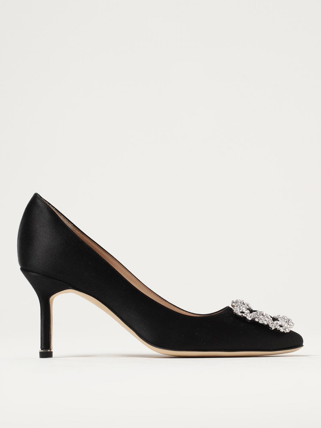 MANOLO BLAHNIK PUMPS: Manolo Blahnik Hangisi pumps in satin with broche, Black - Img 1