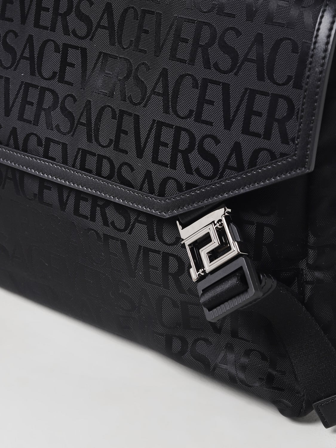 VERSACE BANDOLERA: Bolsos hombre Versace, Negro - Img 4