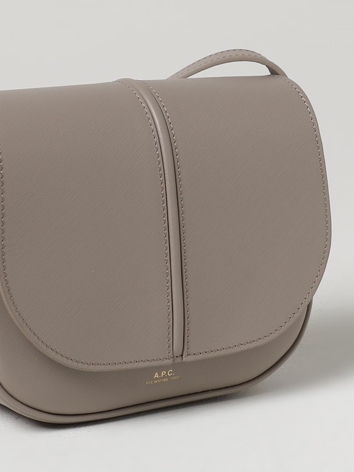 A.P.C. BORSA MINI: Borsa Betty A.P.C. in pelle saffiano con logo, Perla - Img 3