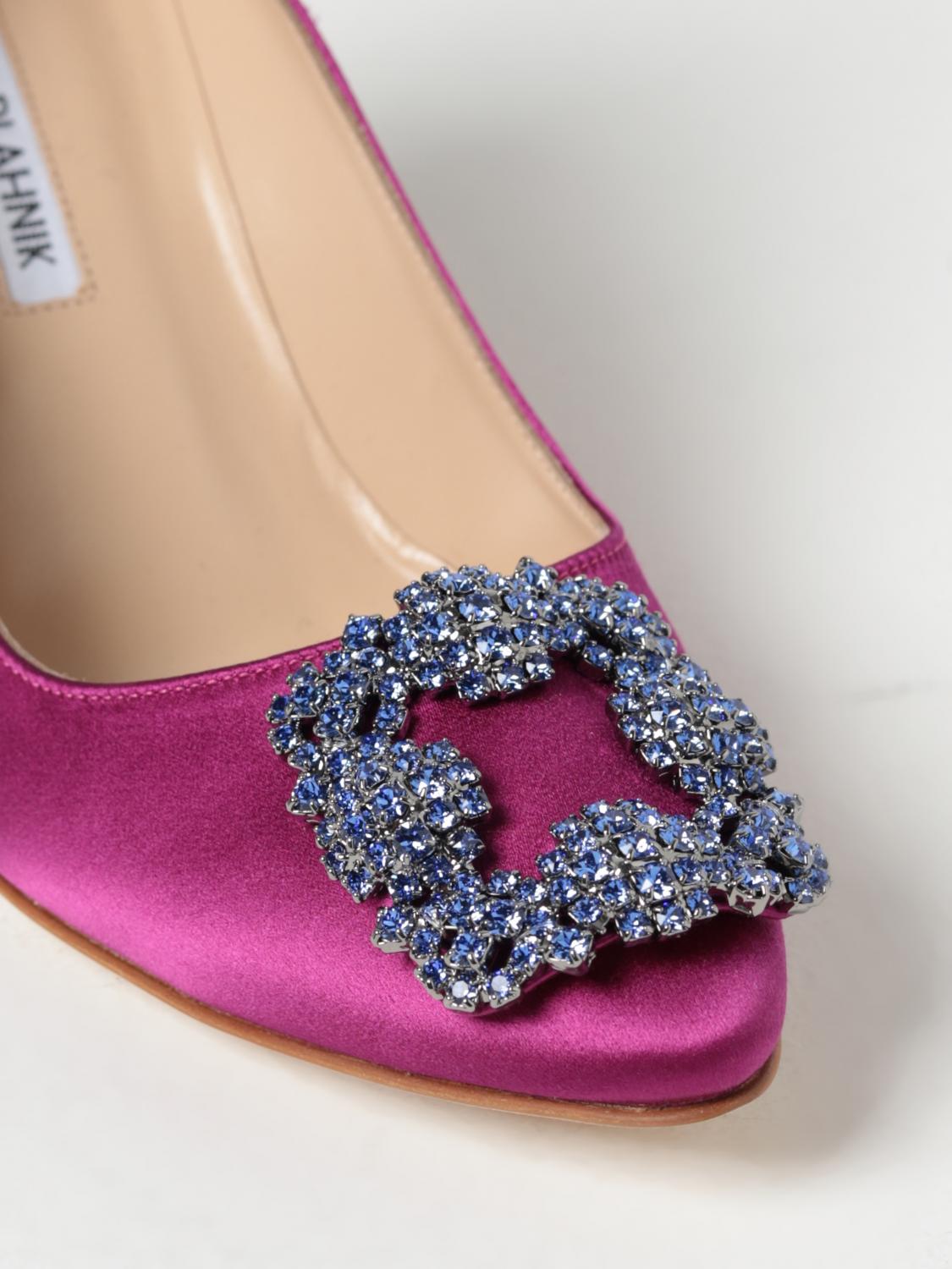 Manolo Blahnik Hangisi pumps in satin with jewel buckle - Fuchsia