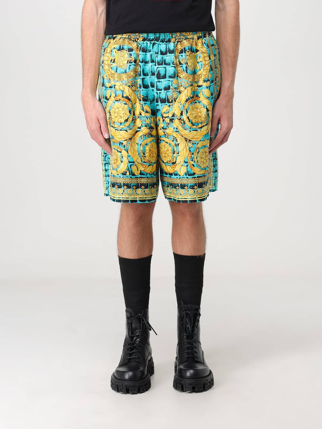 VERSACE SHORTS: Versace silk shorts with Baroccodile print, Green - Img 1