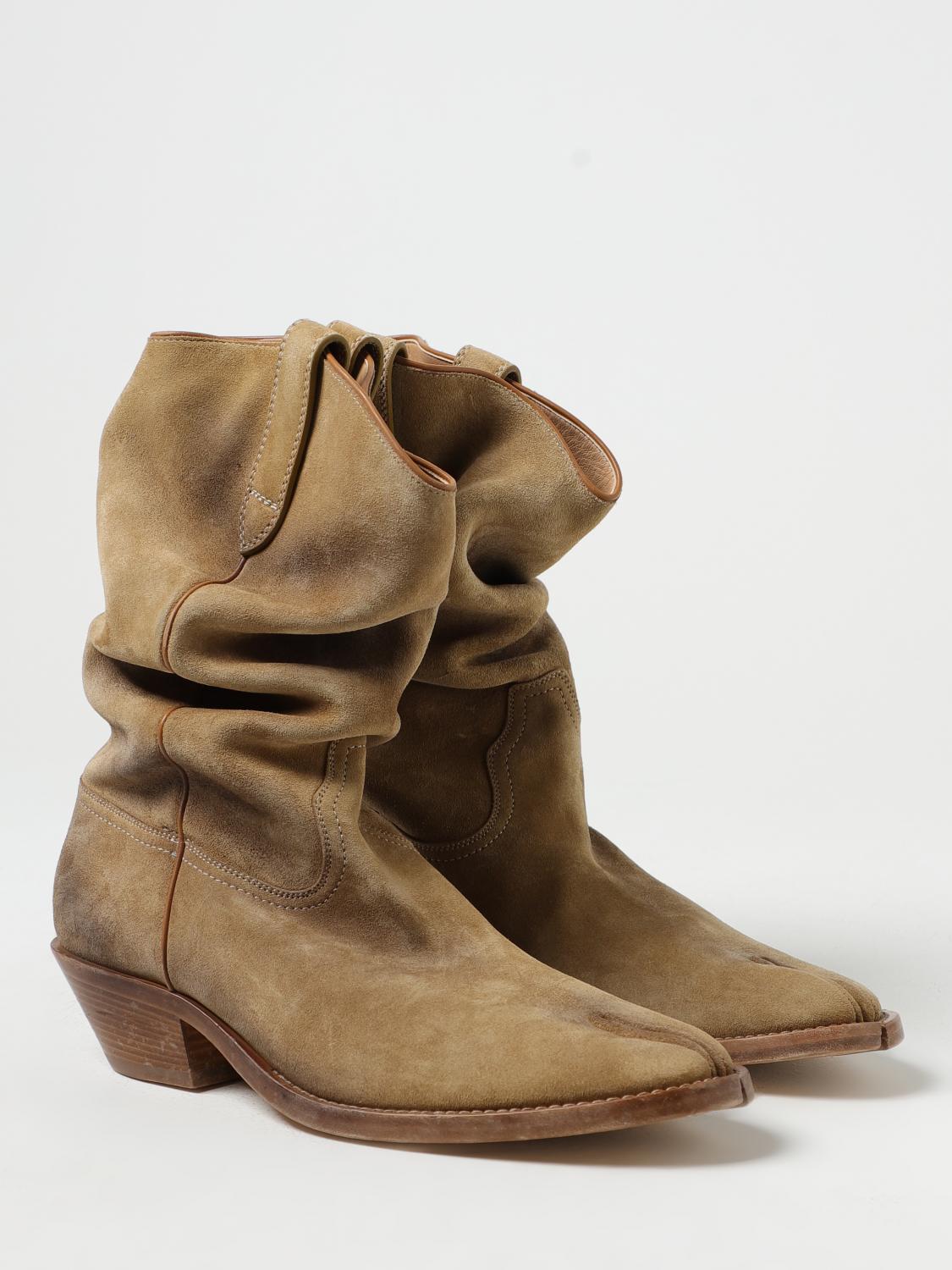 Maison Margiela Tabi boots in used suede - Beige | S97WW0060P4350