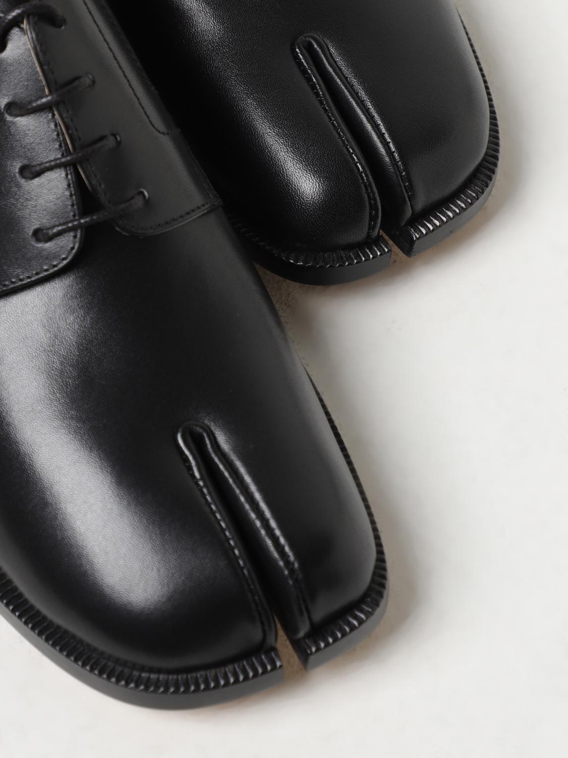 Maison Margiela Oxford shoes in leather - Black | S34WQ0021P3292