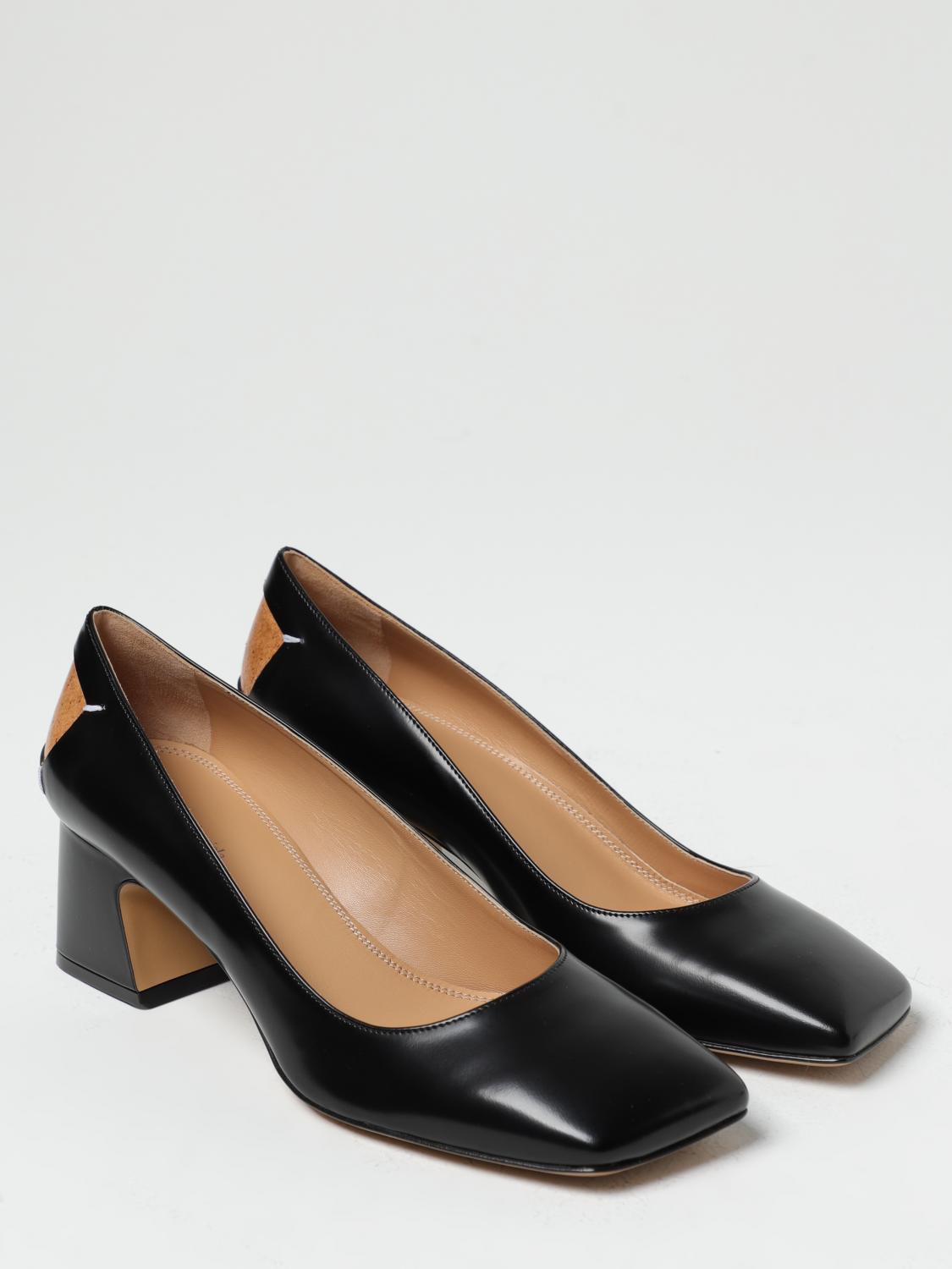 Maison Margiela Décortiqué Four Stitches Pumps in brushed leather