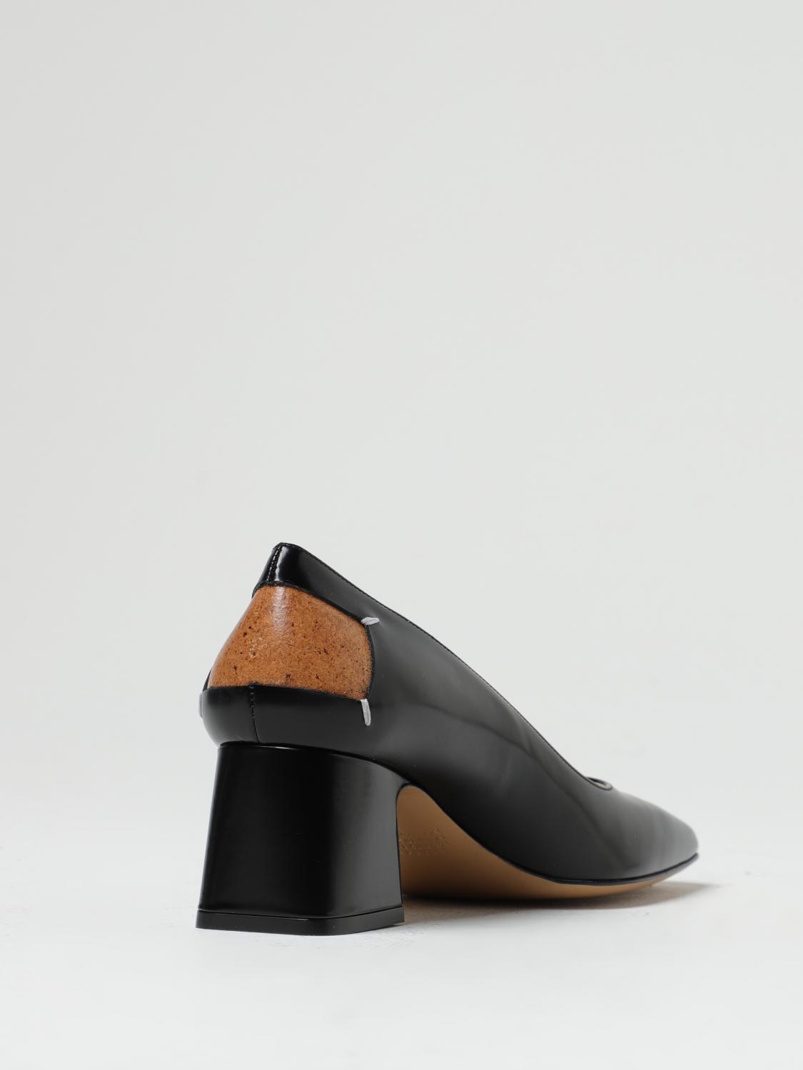 Maison Margiela Décortiqué Four Stitches Pumps in brushed leather