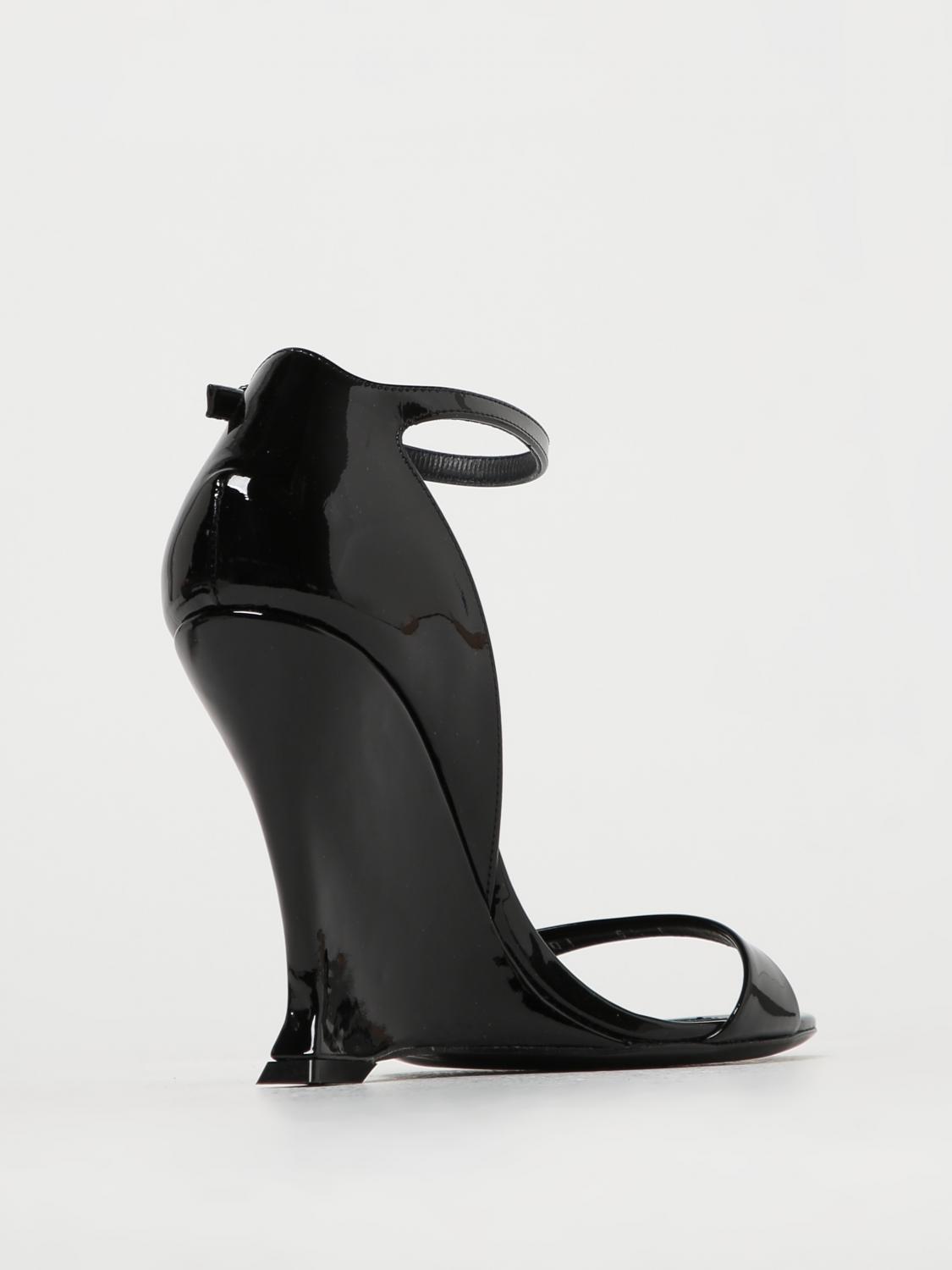 FERRAGAMO WEDGE SHOES: Ferragamo Vidette patent leather sandals with wedge, Black - Img 3
