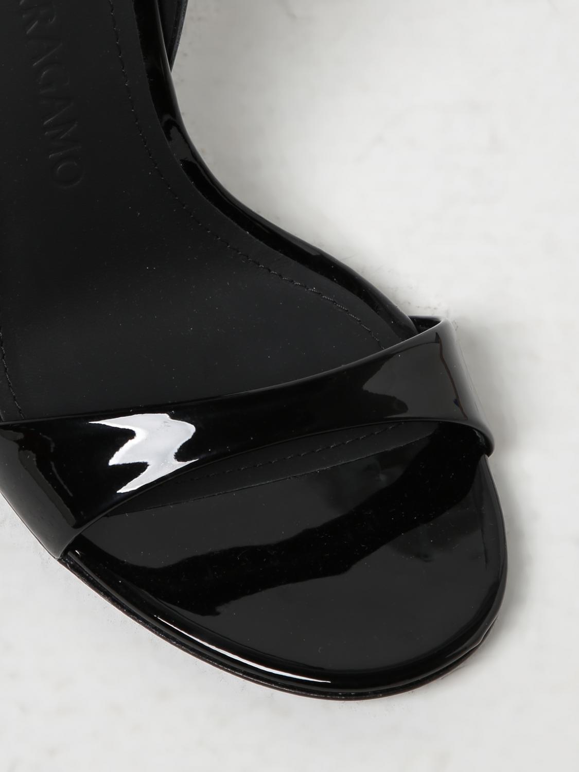 FERRAGAMO WEDGE SHOES: Ferragamo Vidette patent leather sandals with wedge, Black - Img 4