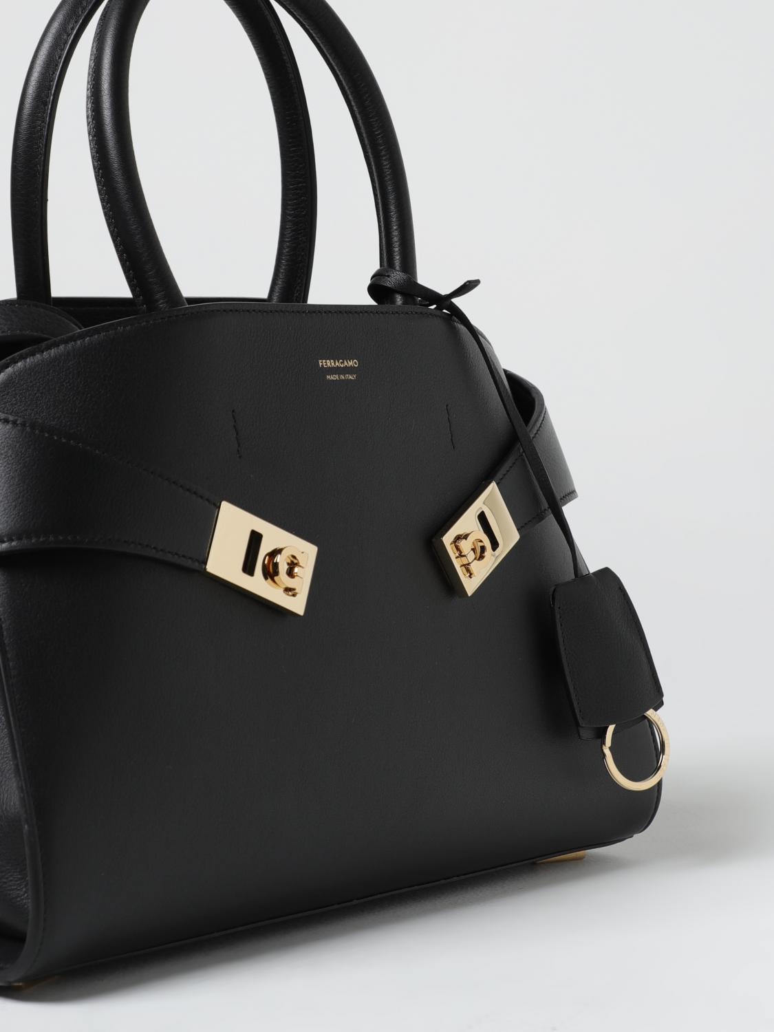 Ferragamo ショルダーバッグ レディース - ブラック | 766758 | GIGLIO.COM