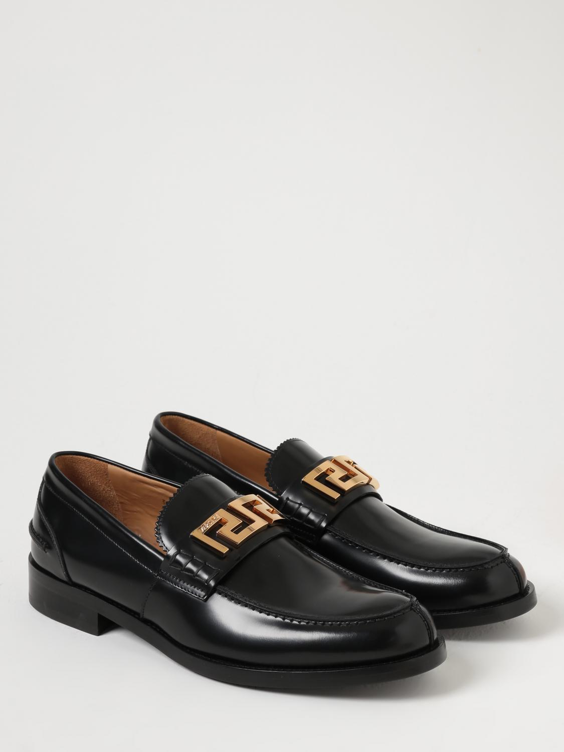 VERSACE MOCASSINI: Mocassino Greca Versace in pelle lucida con applicazione, Nero - Img 2