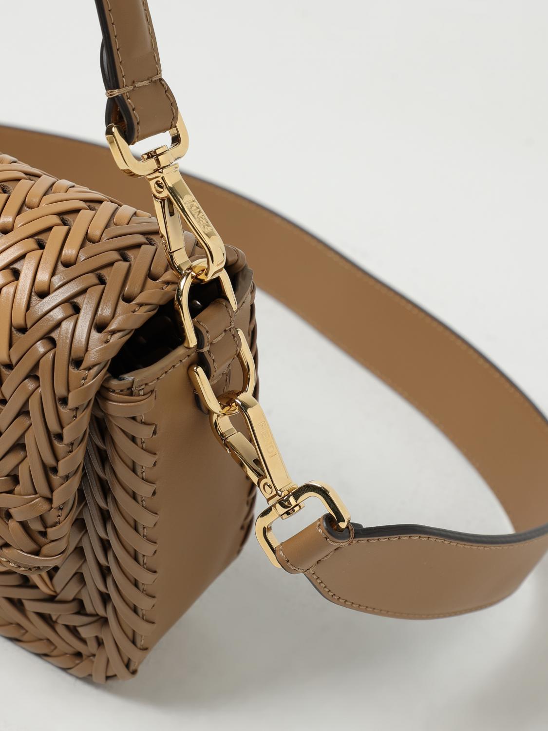Fendi Baguette woven leather bag - Brown | 8BR600AQ13  display picture 3