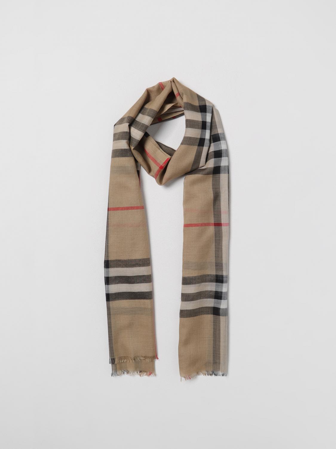 Burberry sciarpa outlet hotsell