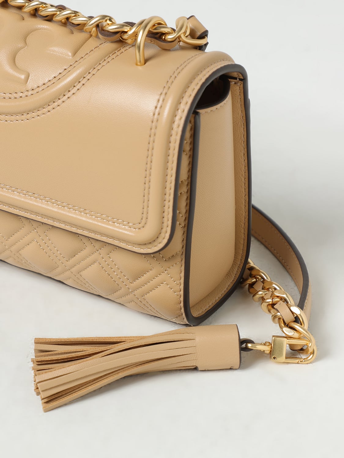 TORY BURCH BORSA MINI: Borsa Fleming Tory Burch in nappa trapuntata, Beige - Img 3
