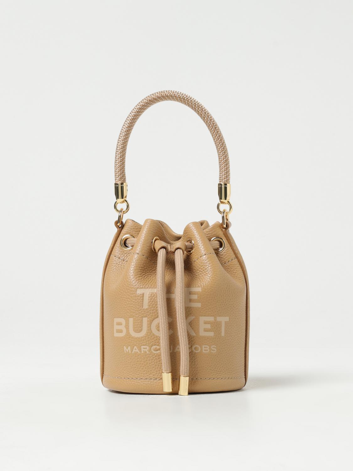 MARC JACOBS: The Mini Bucket Bag in grained leather - Cocoa