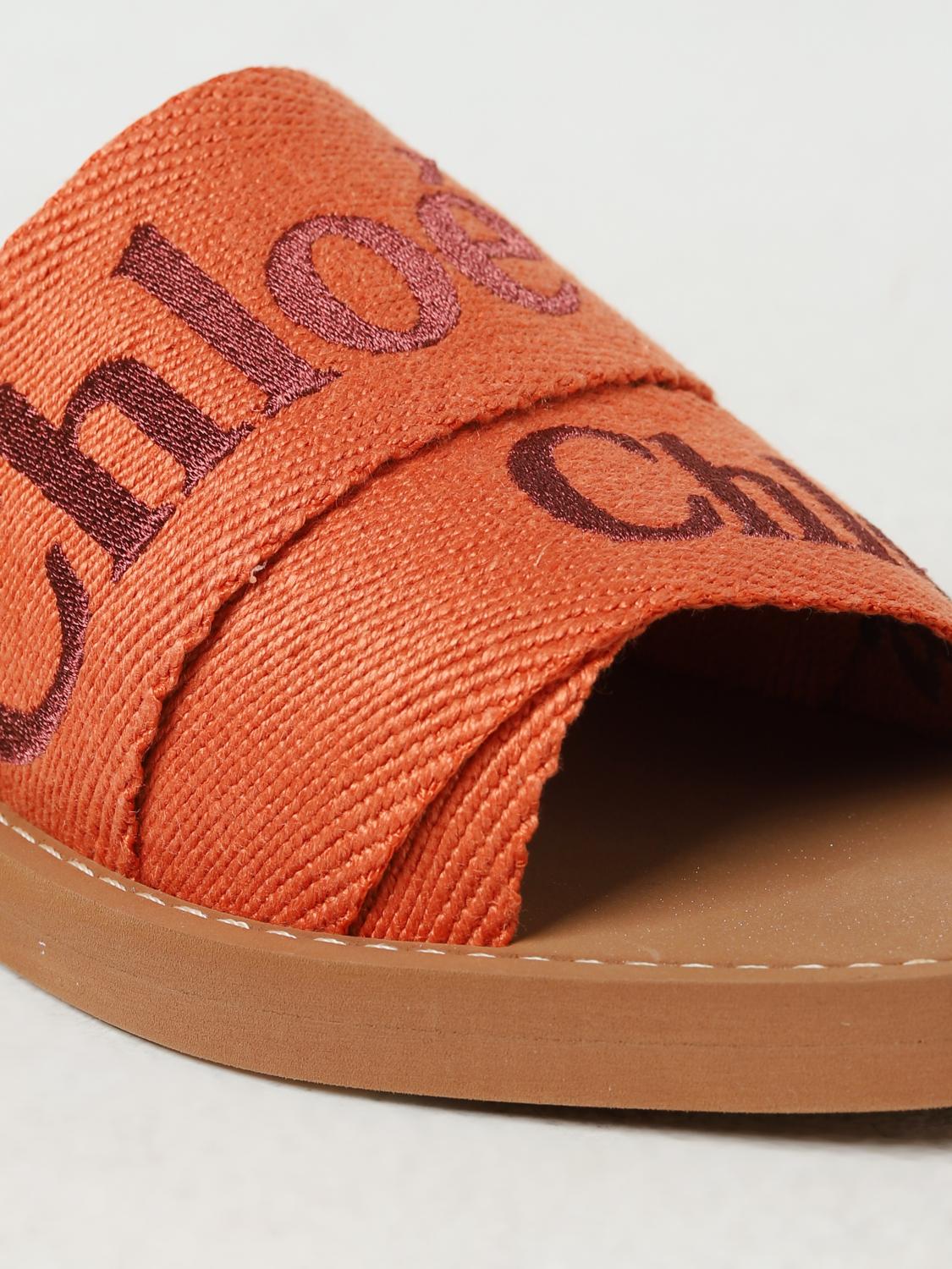 CHLOÉ SANDALEN MIT ABSATZ: Woody Chloé Sliders aus Canvas mit gesticktem Logo, Mandarin - Img 4