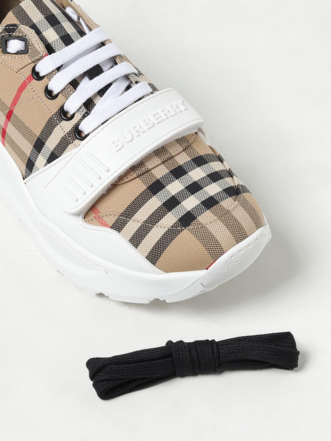 Burberry Outlet: New Regis sneakers in canvas with Vintage Check jacquard -  Beige | Burberry sneakers 8048577 online at GIGLIO.COM