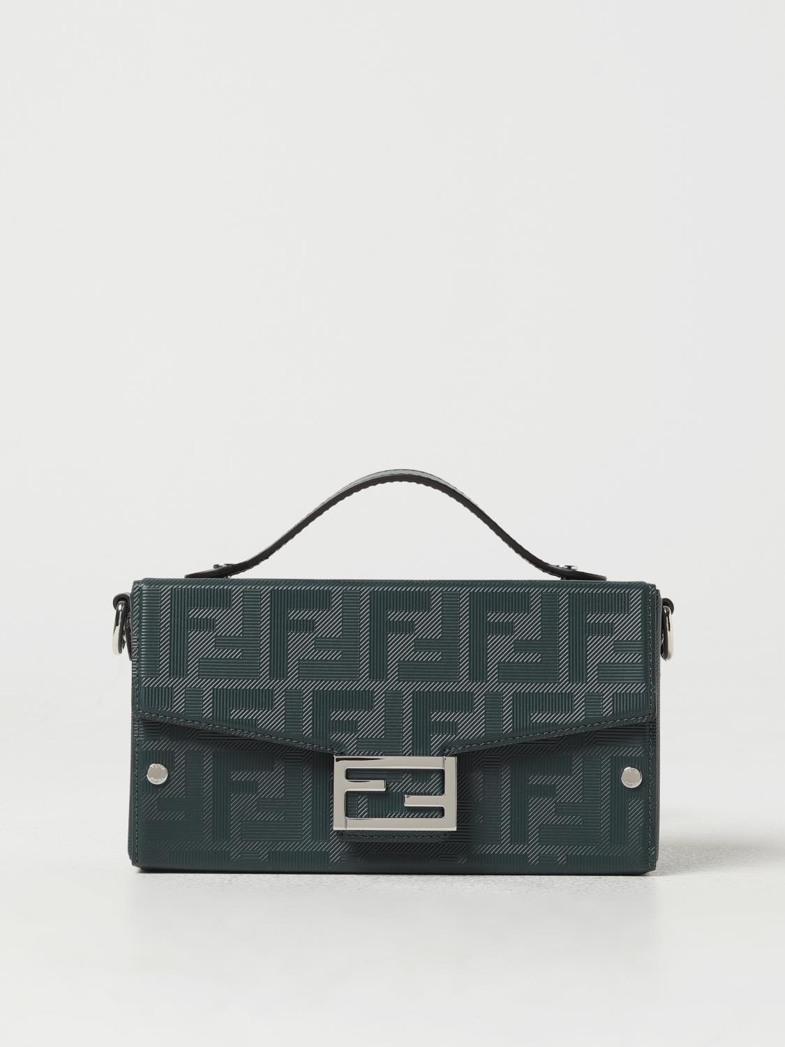 FENDI BORSA A TRACOLLA: Borsa Baguette Soft Trunk Fendi in pelle lavorata, Verde - Img 1