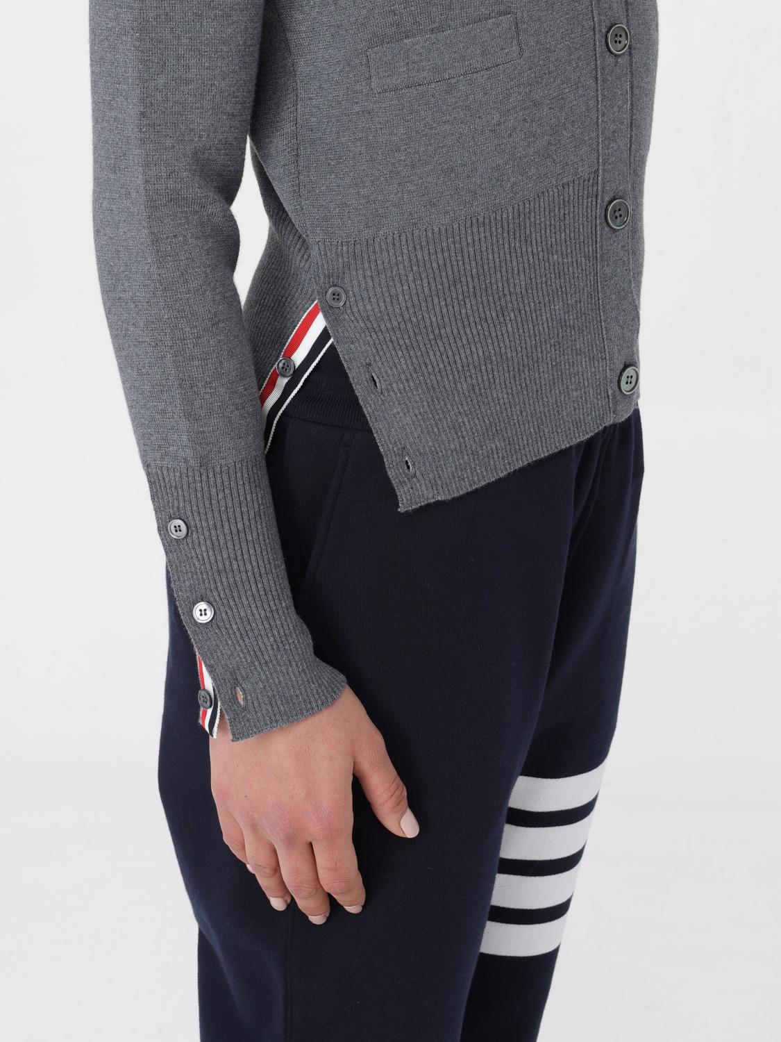 THOM BROWNE MAGLIA: Cardigan 4-bar Thom Browne, Grigio - Img 5