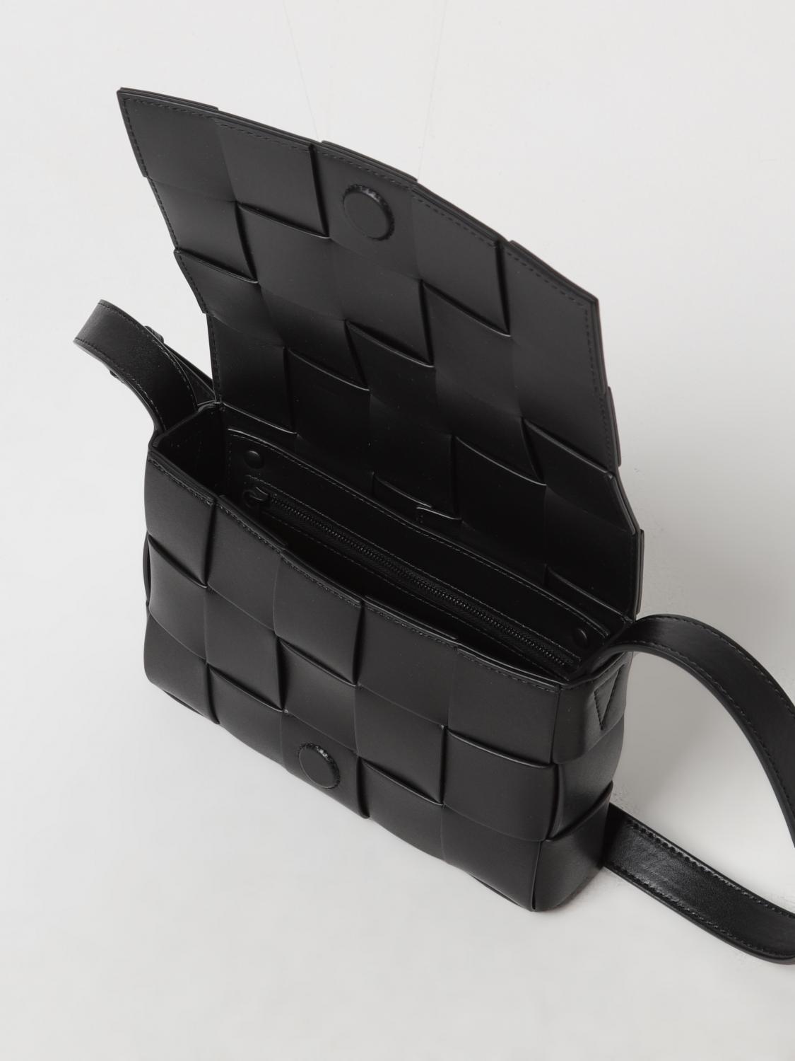 BOTTEGA VENETA SHOULDER BAG: Bottega Veneta Cassette bag in woven leather, Black 1 - Img 5