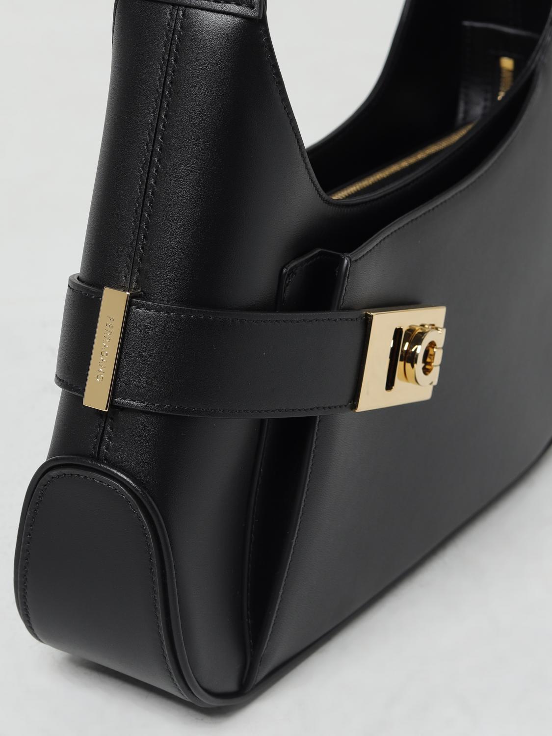 Ferragamo ショルダーバッグ レディース - ブラック | 216295 768597