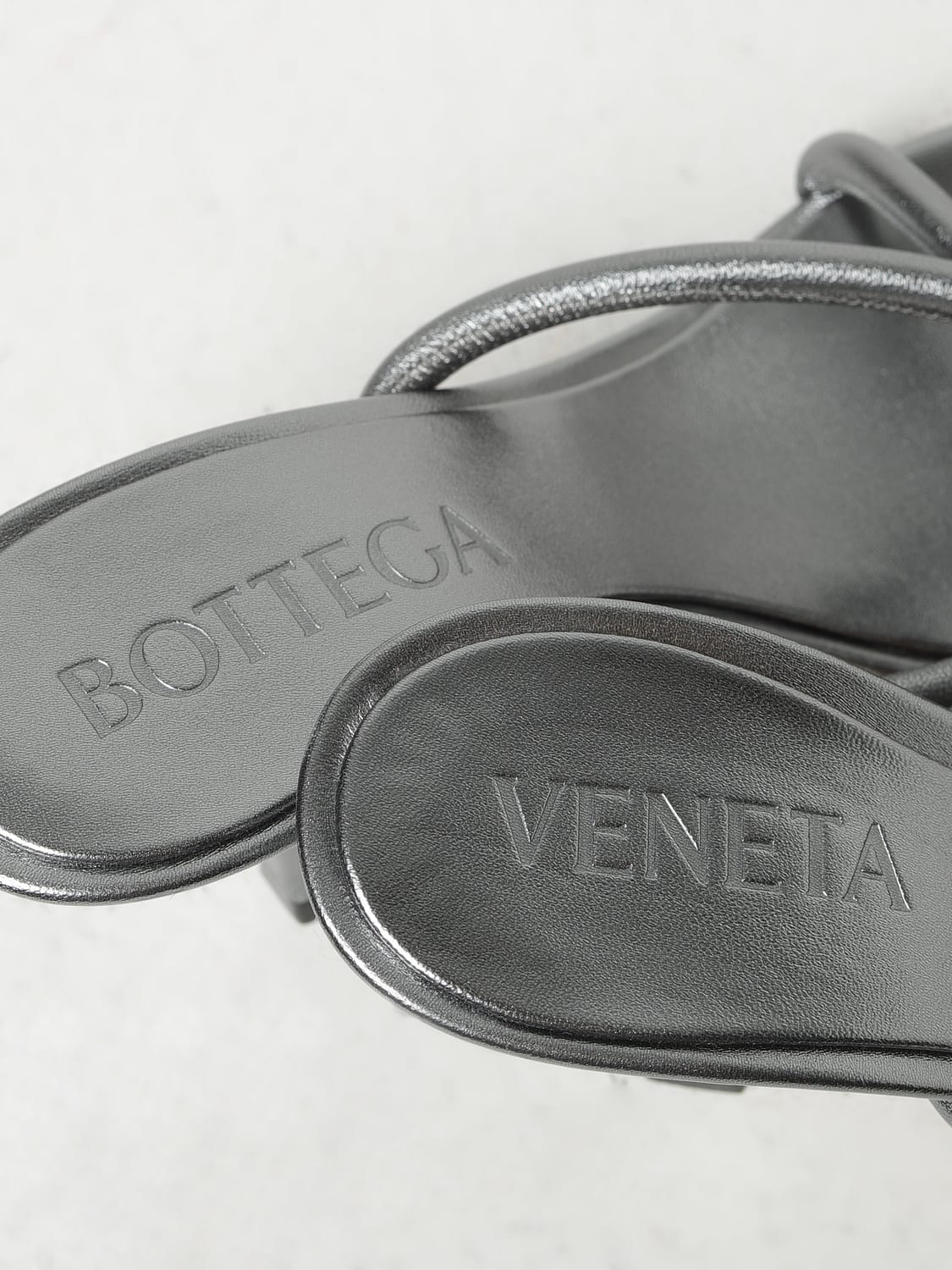 Bottega Veneta Blink sandals in laminated leather with heel