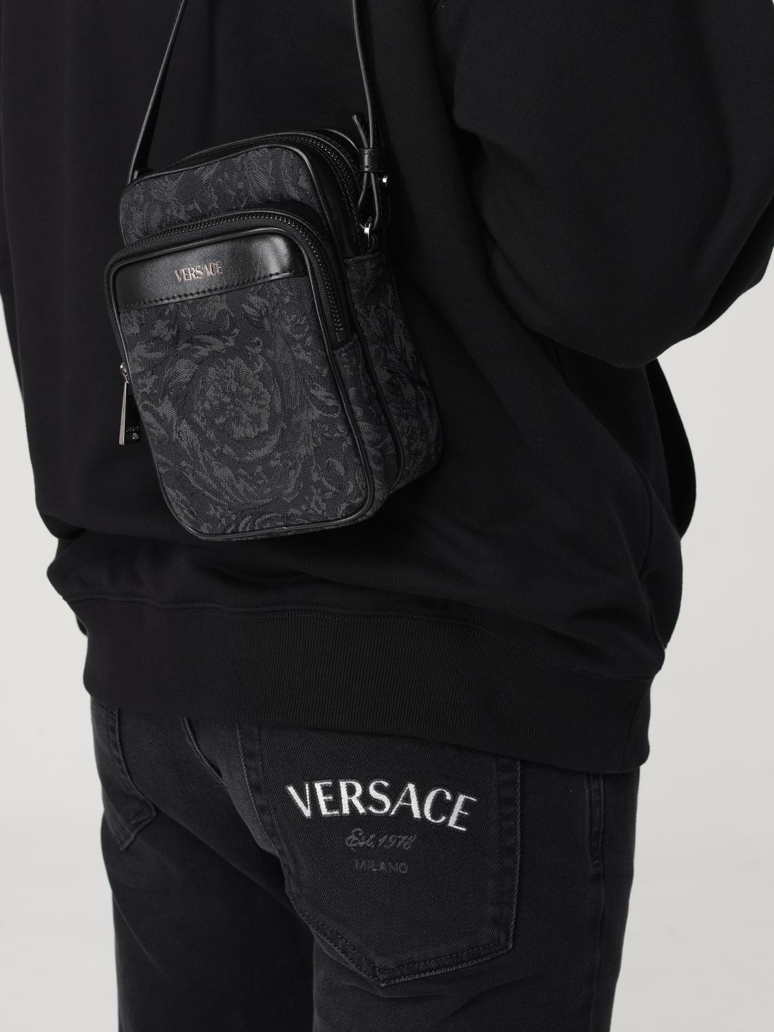 Versace バッグ メンズ - ブラック | 10135311A09321 | GIGLIO.COM