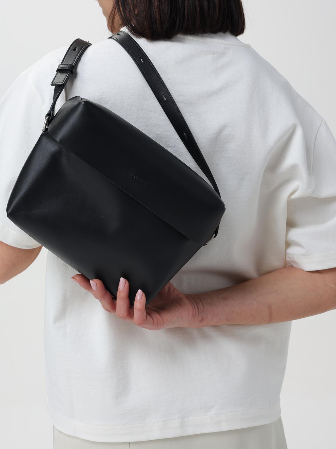ショルダーバッグ JIL SANDER Men Shoulder bag Black J25WG0008P5713 001 JIL SANDER: Shoulder bag men - Black | Jil Sander shoulder