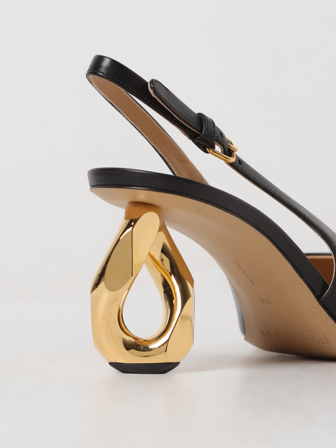 JW ANDERSON SCARPE CON TACCO: Slingback Chain JW Anderson in pelle, Nero - Img 4