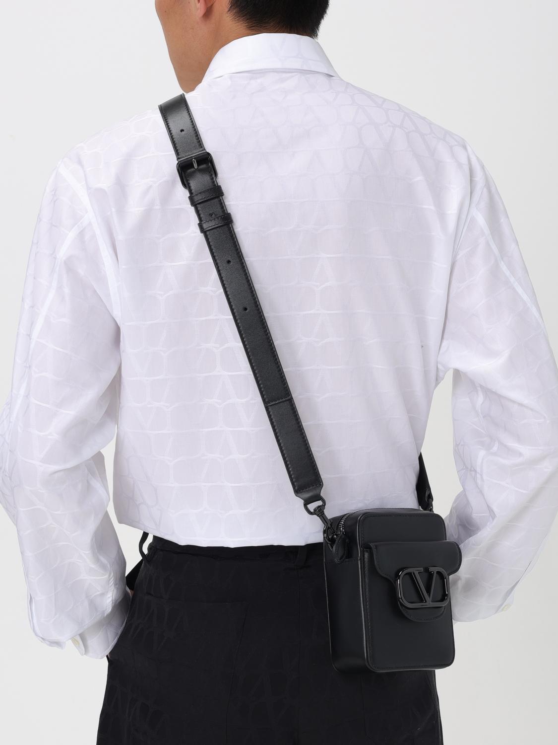 ショルダーバッグ VALENTINO GARAVANI Men Shoulder bag Black 4Y0B0C15VTQ 0NO VALENTINO GARAVANI: Bags men - Black | Valentino Garavani