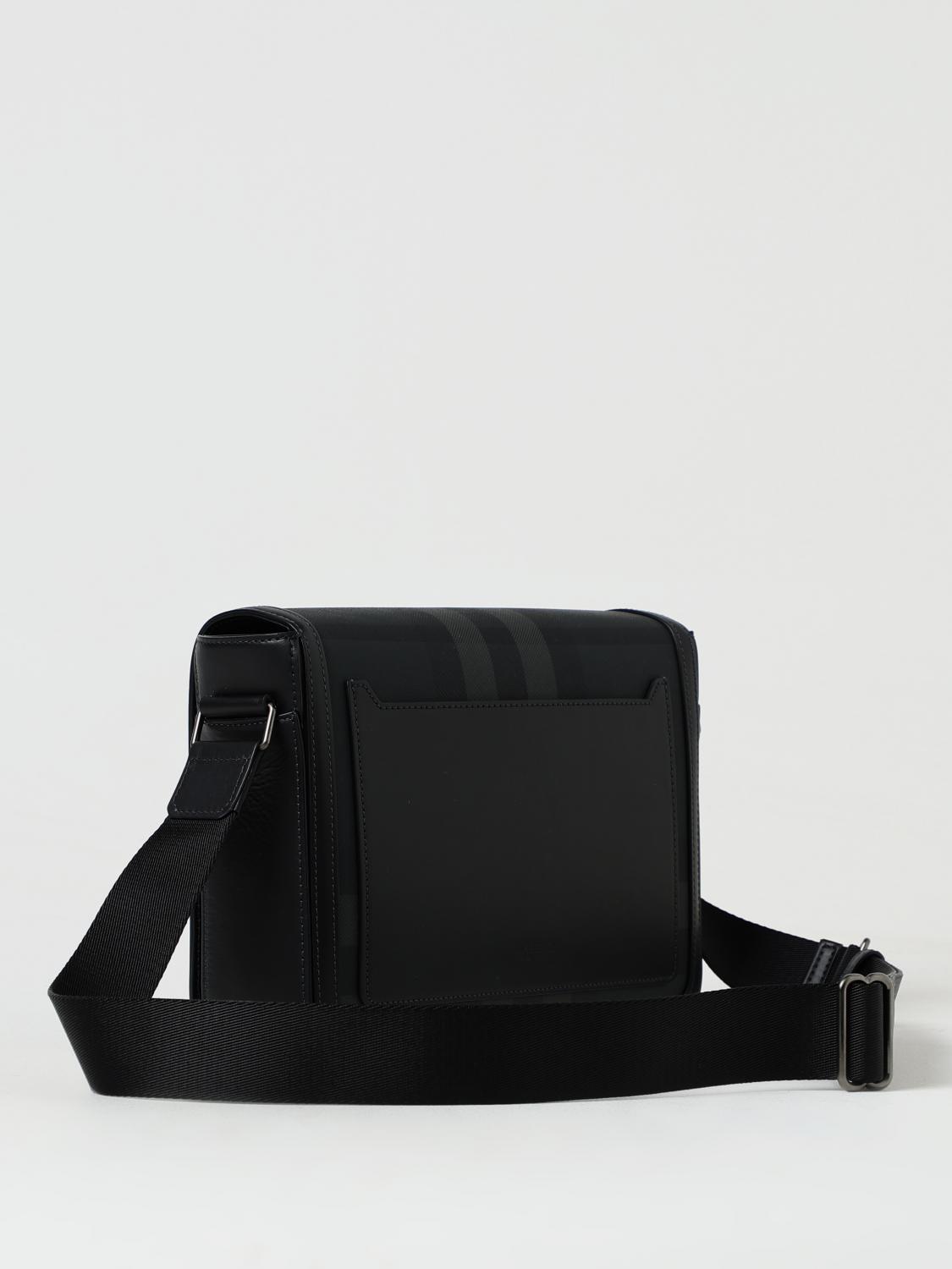BURBERRY BORSA A TRACOLLA: Borsa Alfred Burberry in cotone spalmato saffiano e pelle , Nero - Img 3