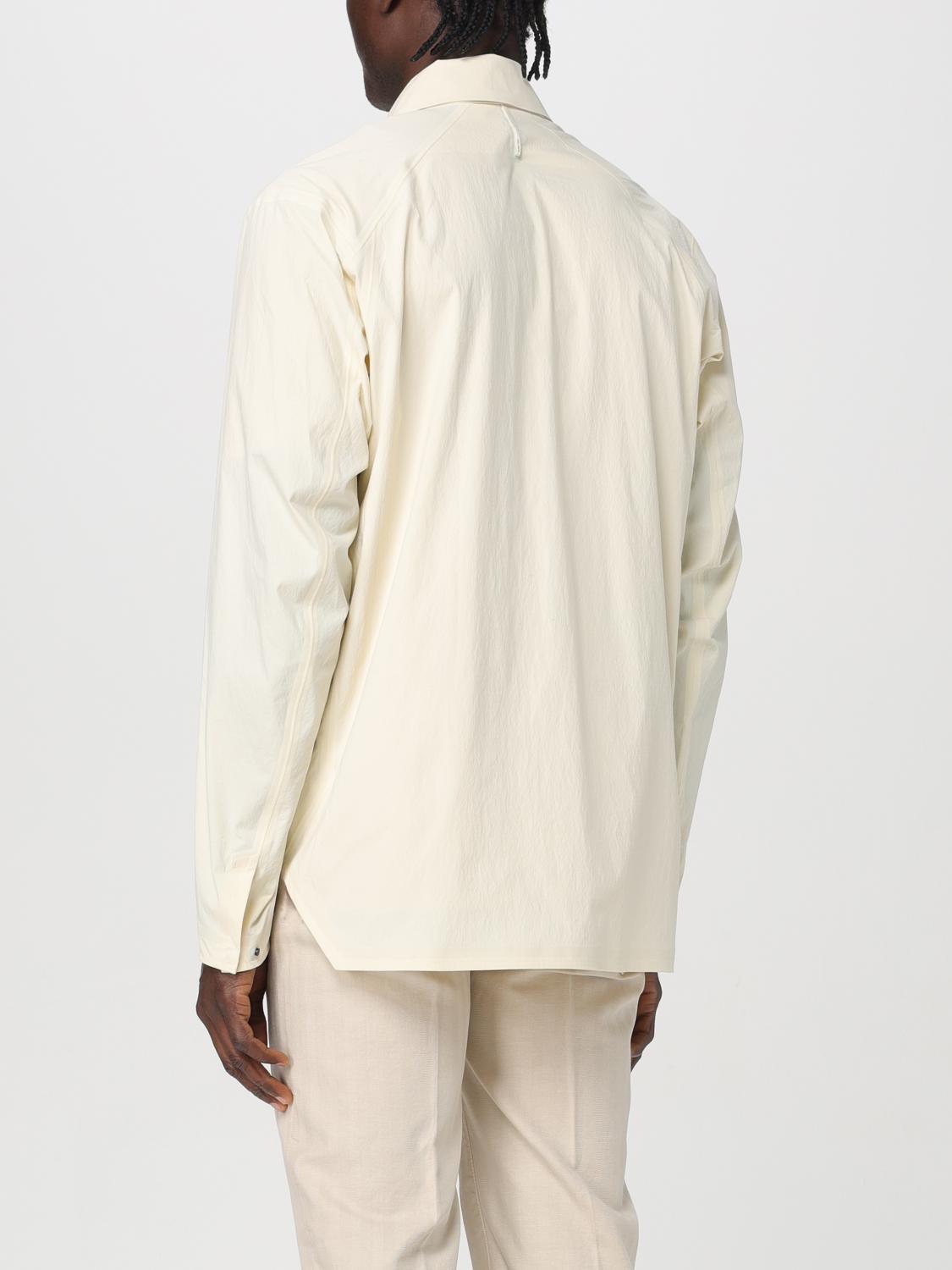 ARC'TERYX VEILANCE：ジャケット メンズ - アイボリー | GIGLIO.COM