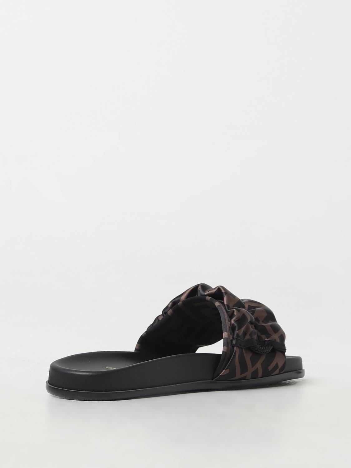 Fendi フラットサンダル レディース - ブラウン | 8X8142AE7S | GIGLIO.COM