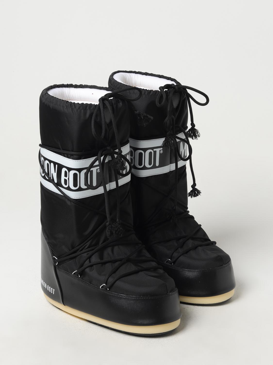 MOON BOOT STIVALETTI: Stivale Classic Icon Moon Boot in pvc gommato , Nero - Img 2