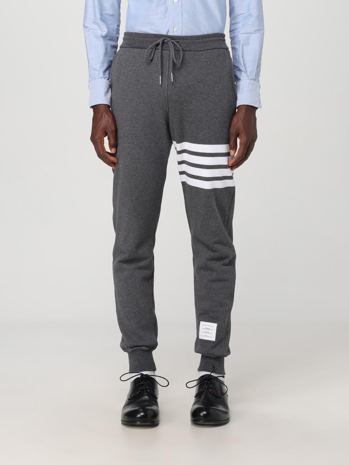 THOM BROWNE パンツ: Thom Browne 4-Bar コットン スポーツトラウザーズ, グレー - Img 1