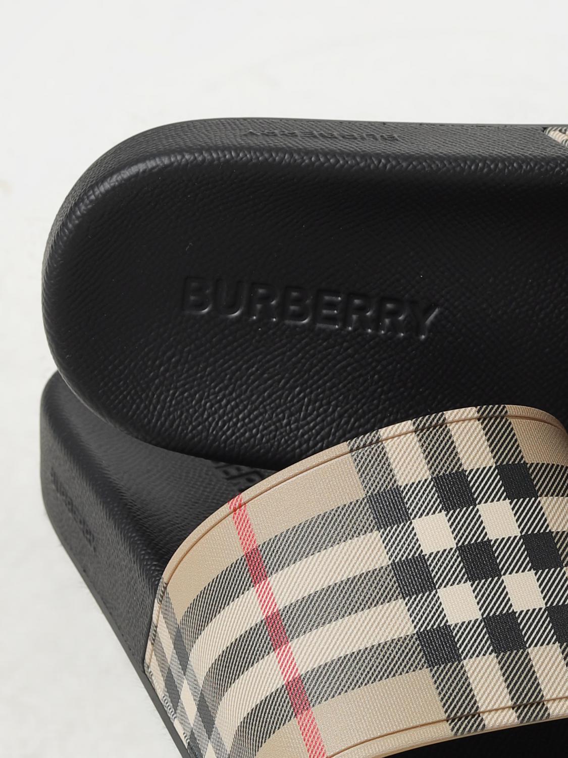 BURBERRY FLACHE SANDALEN: Vintage Check Sliders von Burberry aus Gummi, Bunt - Img 4