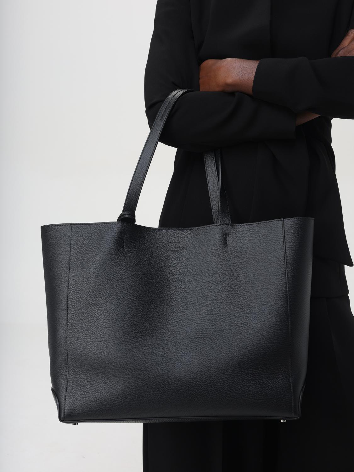 Tod's バッグ メンズ - ブラック | XBMMDNA8300QRI | GIGLIO.COM