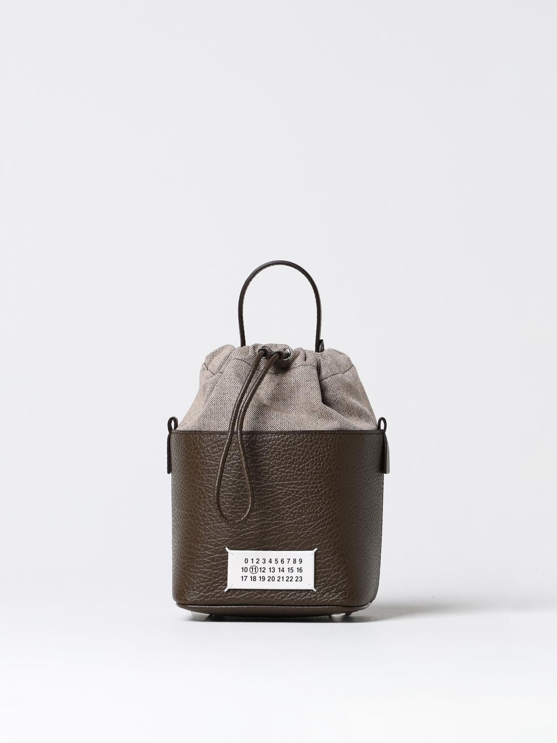 MAISON MARGIELA BORSA A TRACOLLA: Borsa a secchiello 5AC Maison Margiela in pelle a grana e canvas , Marrone - Img 1