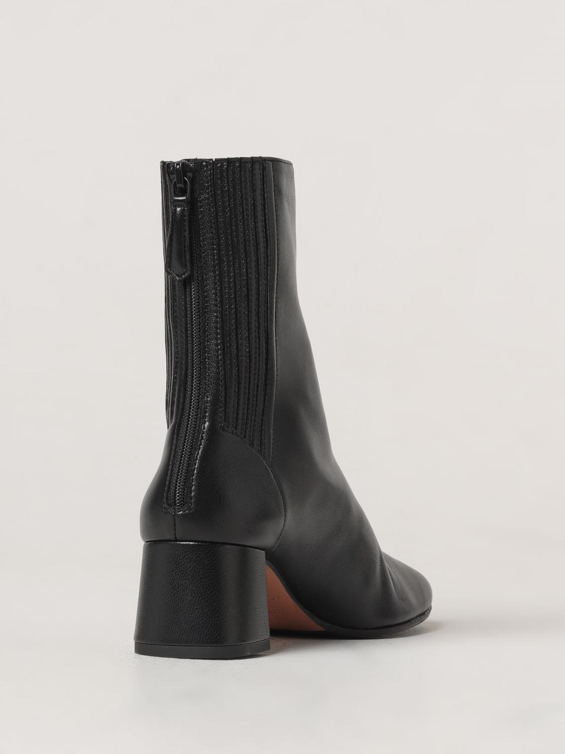 ショートブーツ・ブーティ AQUAZZURA Woman Flat ankle boots Black SHOMIDB0NAP 000 Aquazzura Outlet: Boots woman - Black | Aquazzura flat ankle