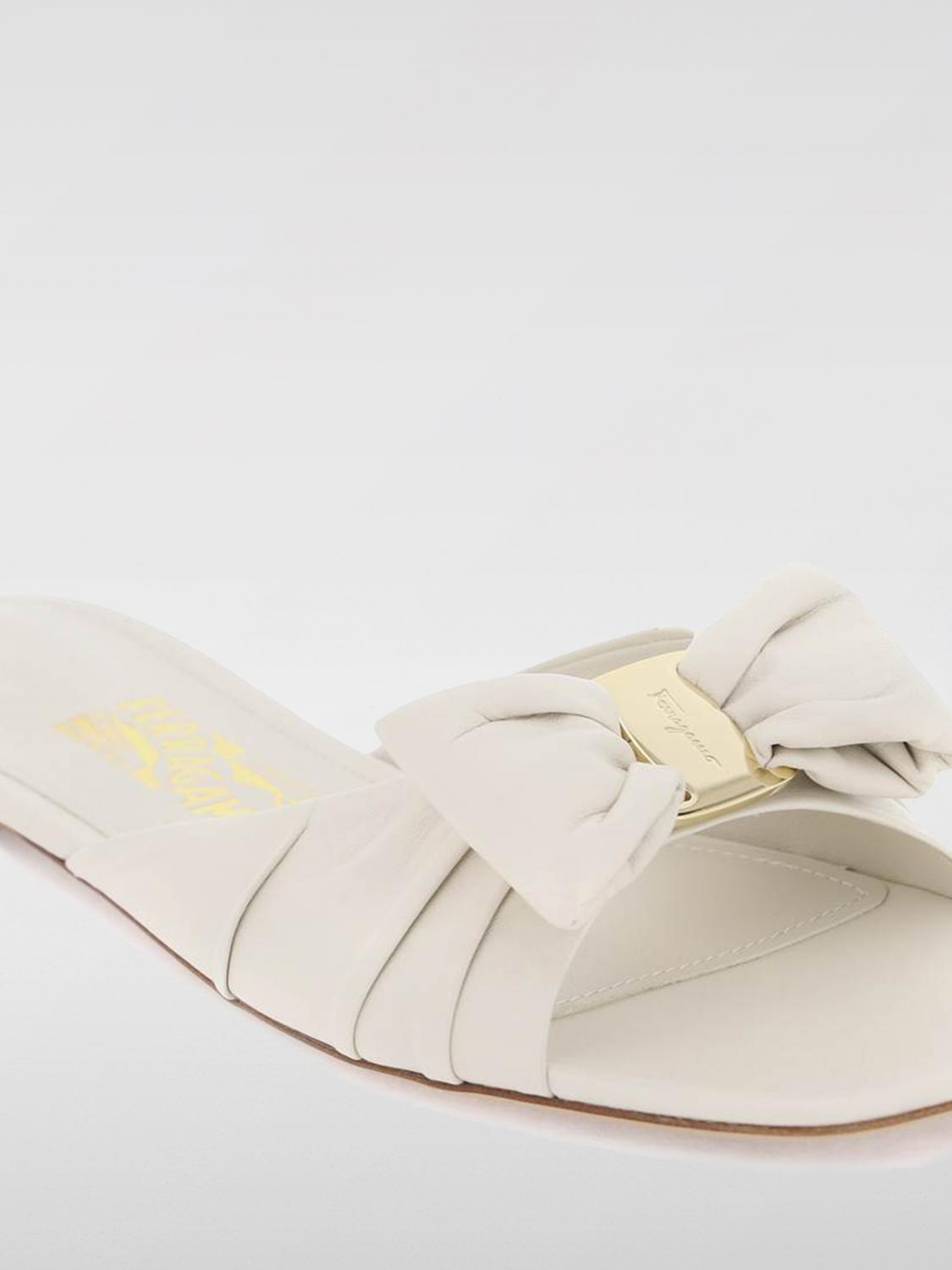 FERRAGAMO FLAT SANDALS: Flat sandals woman Ferragamo, Cream - Img 3