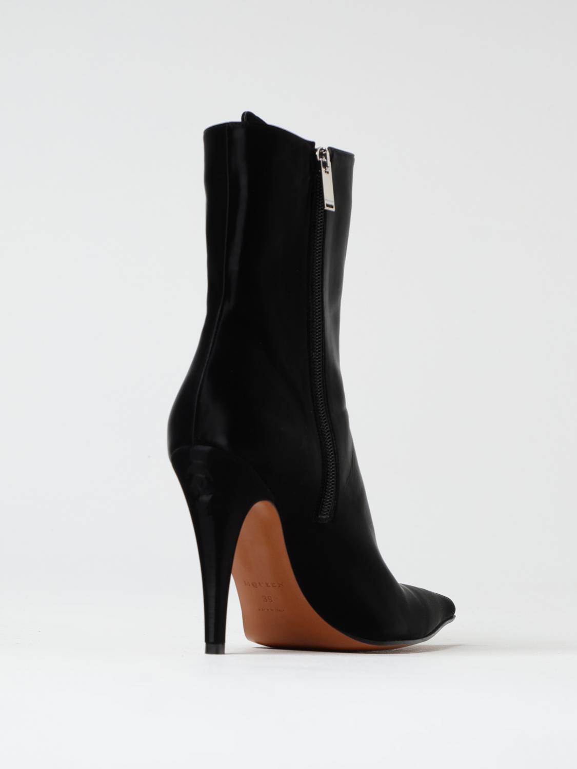 ALEXANDER MCQUEEN FLAT ANKLE BOOTS: Boots woman Alexander McQueen, Black - Img 3