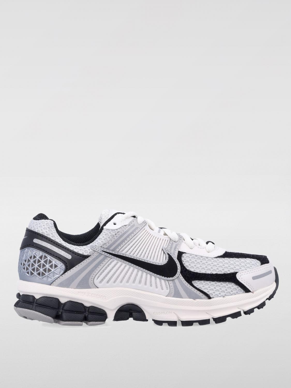 NIKE SNEAKERS: Sneakers Zoom Vomero 5 Nike in mesh e pelle sintetica, Polvere - Img 1