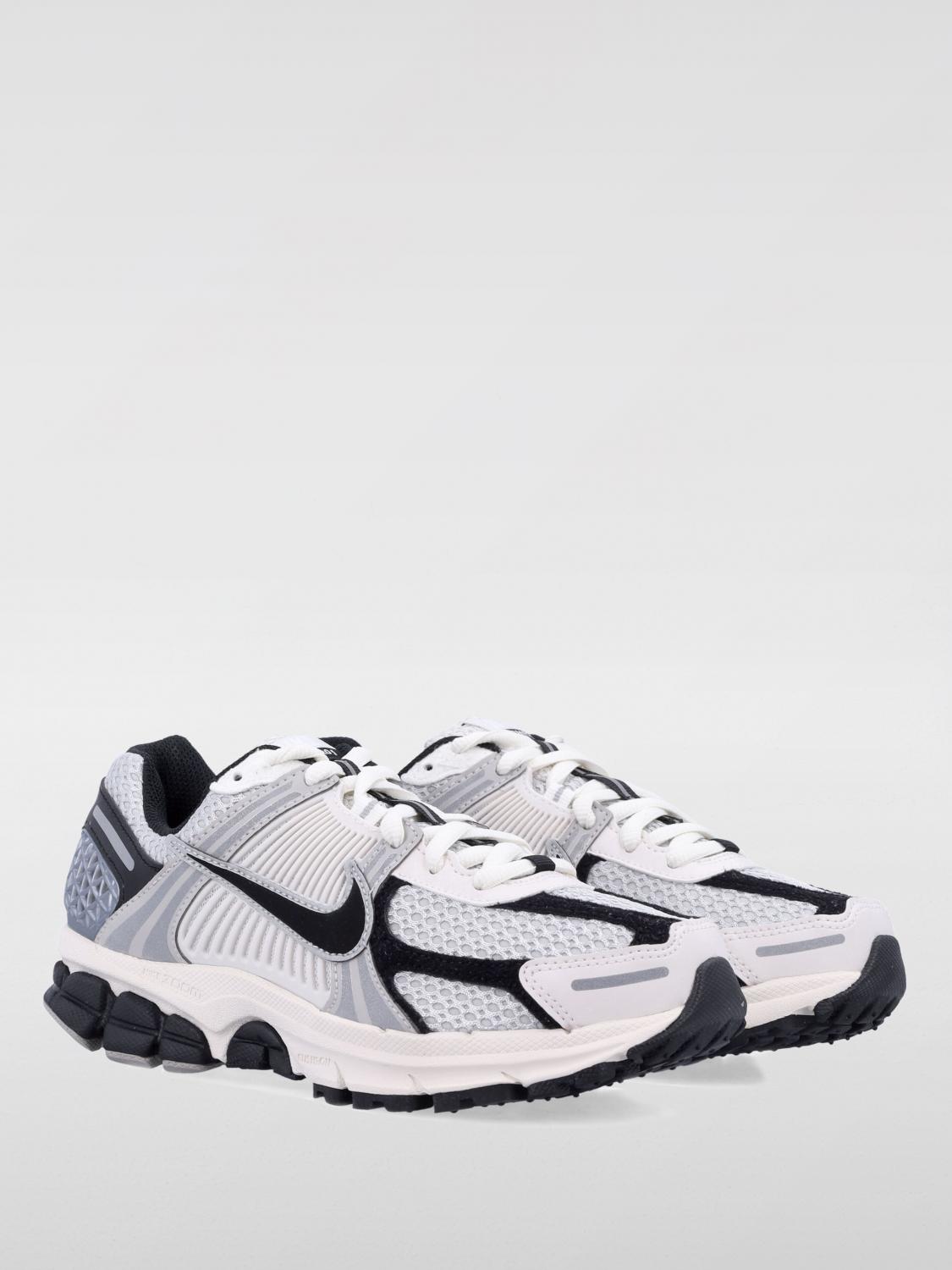 NIKE SNEAKERS: Sneakers Zoom Vomero 5 Nike in mesh e pelle sintetica, Polvere - Img 2