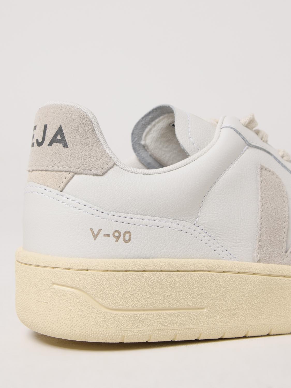 VEJA SNEAKERS: Sneakers V-90 Veja in pelle O.T., Bianco - Img 4