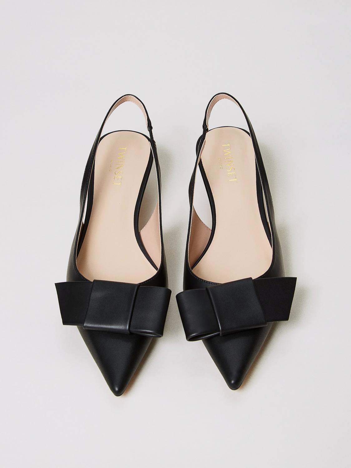 TWINSET DÉCOLLETÉ: Slingback Twinset in pelle laminata con fiocco , Nero - Img 4