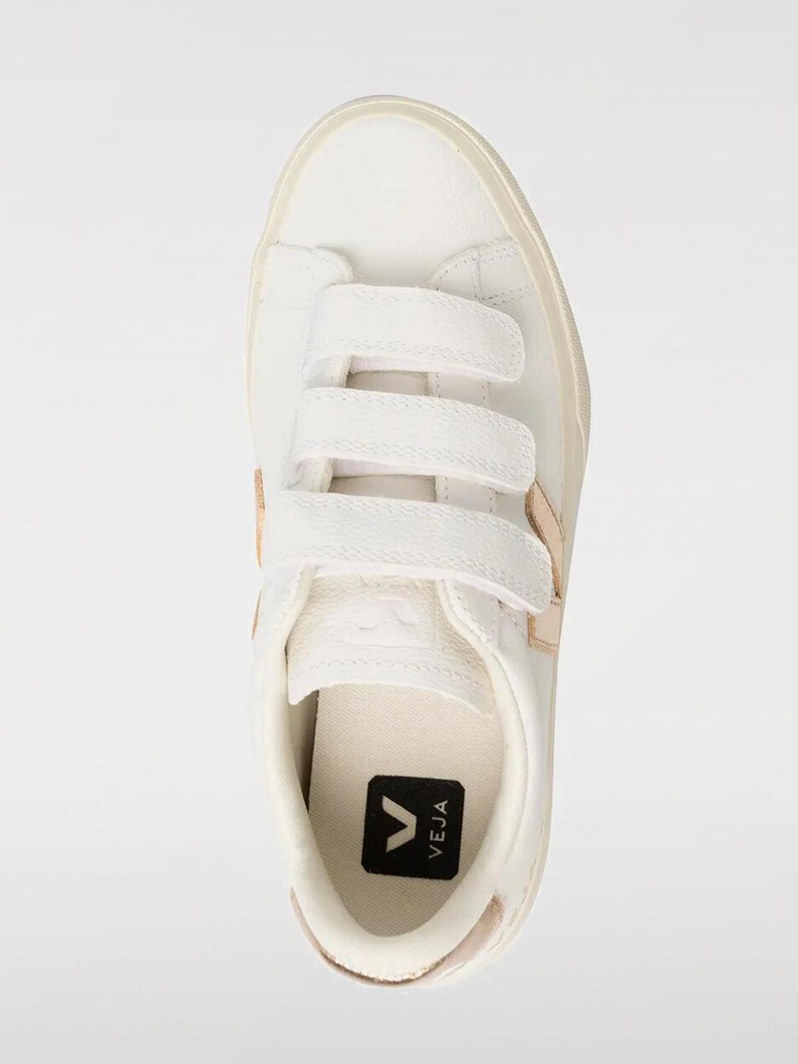 VEJA SNEAKERS: Sneakers Recife Chromefree Veja in pelle, Oro - Img 4