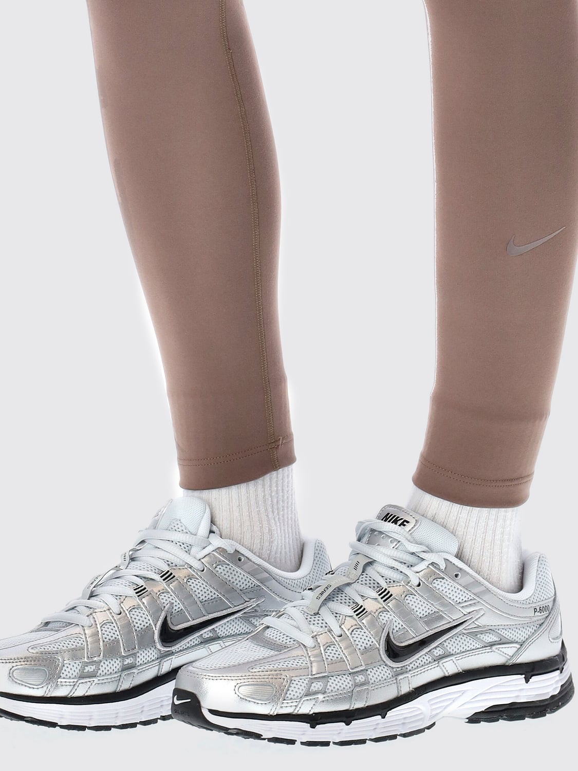 NIKE PANTALONES: Pantalón mujer Nike, Marrón - Img 3
