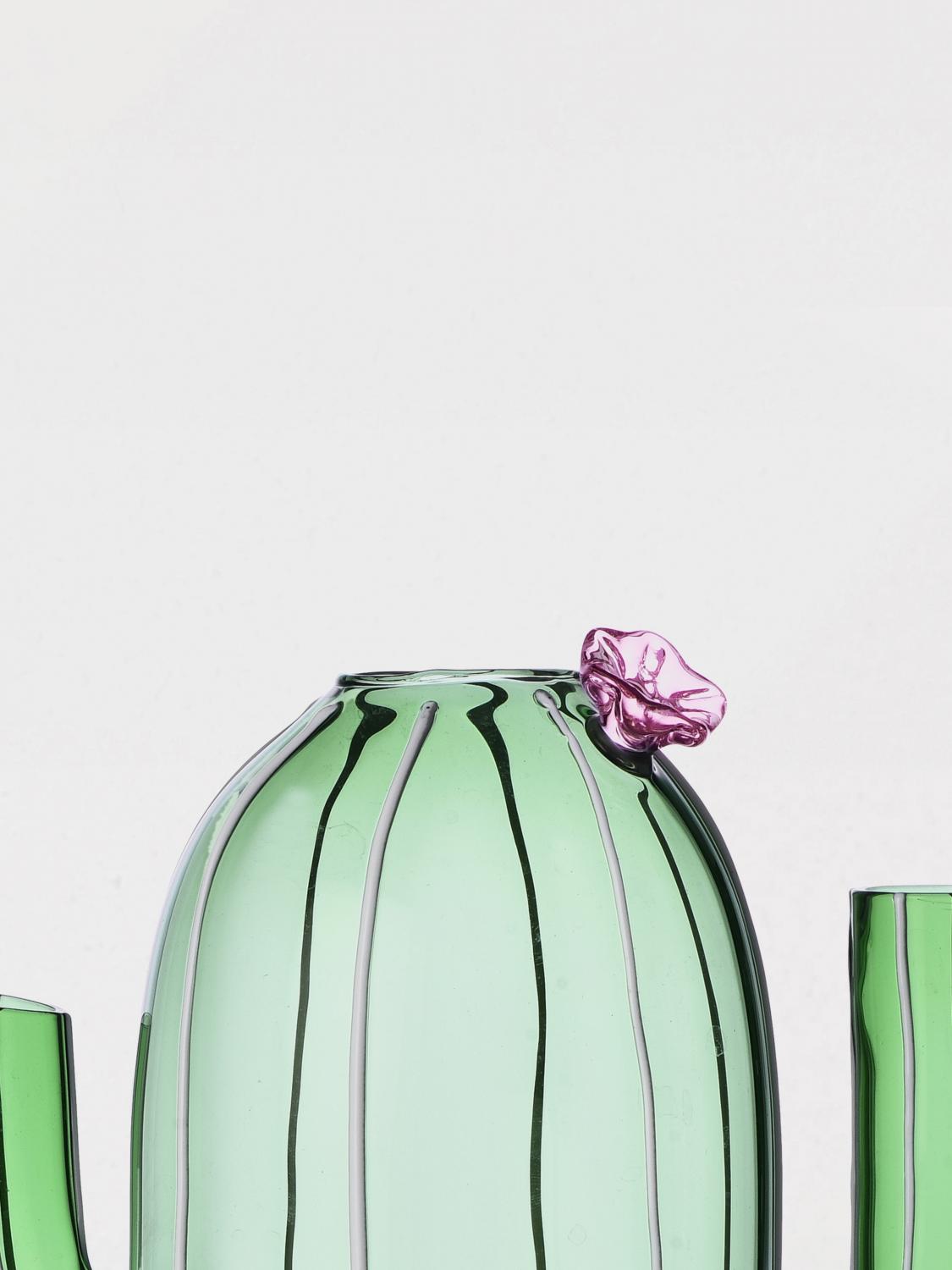 ICHENDORF BOTTLES AND PITCHERS: Bottles and pitchers lifestyle Ichendorf, Green - Img 2