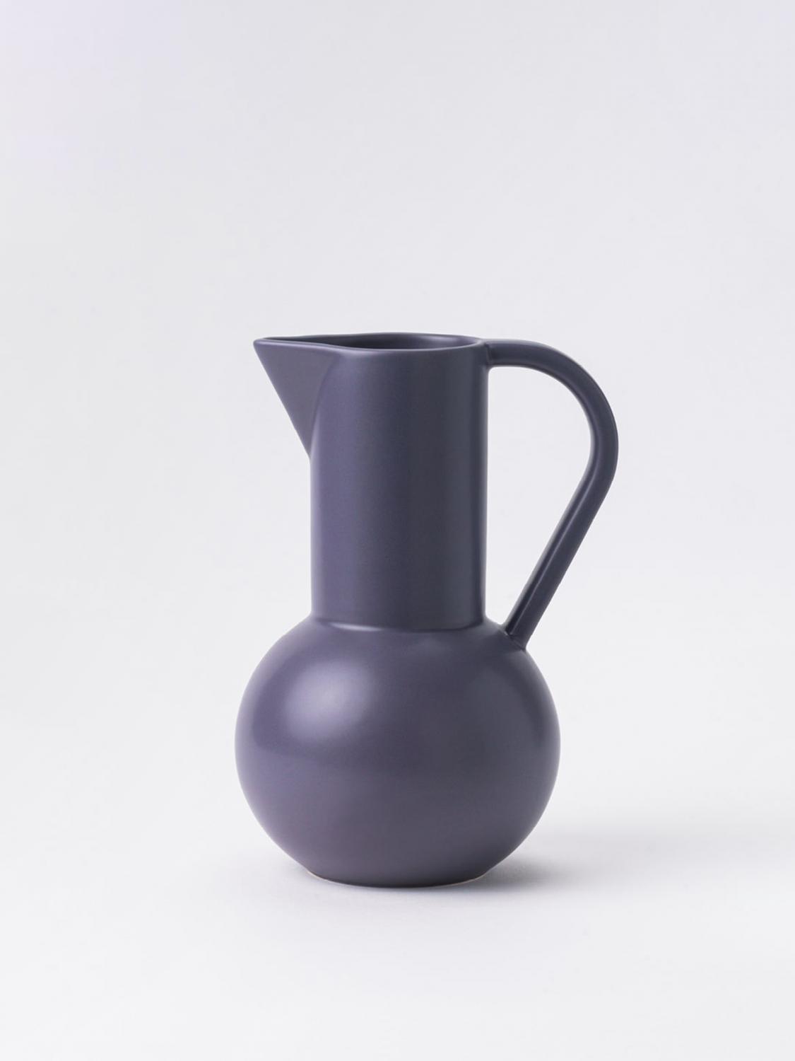 RAAWII BOTTLES AND PITCHERS: Bottles and pitchers lifestyle Raawii, Violet - Img 1